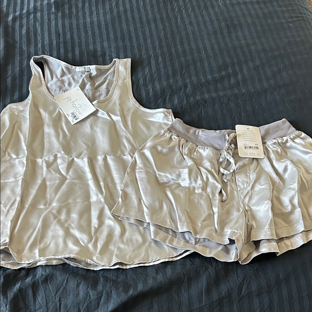 Women's PJ Harlow Satin Pajama Set in Silver size XS XSmall